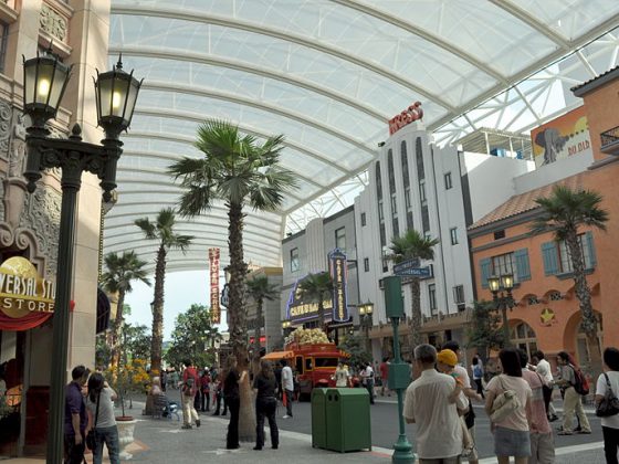 Universal_Singapore_Hollywood_Boulevard