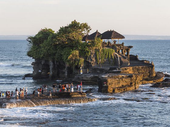 Pura Tanah Lot, Bali, Indonesia