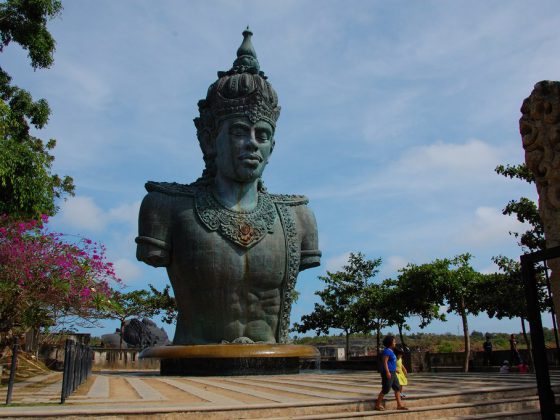Garuda Wisnu Kencana | Image Credit - Rollan Budi from Kuta, Bali, Indonesia, CC BY-SA 2.0 Via Wikipedia Commons