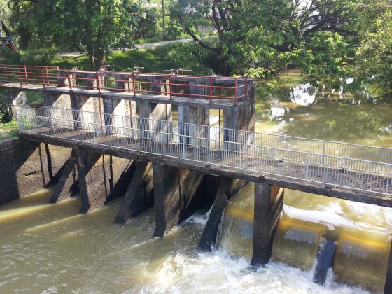 Old bridge across the Yodha ela
