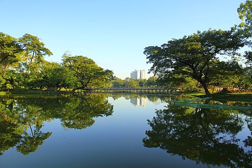 Kandawgyi Lake Yangon | Image Credit: Htoo Tay Zar, Yangon Kandawgyi Lake, CC BY-SA 3.0