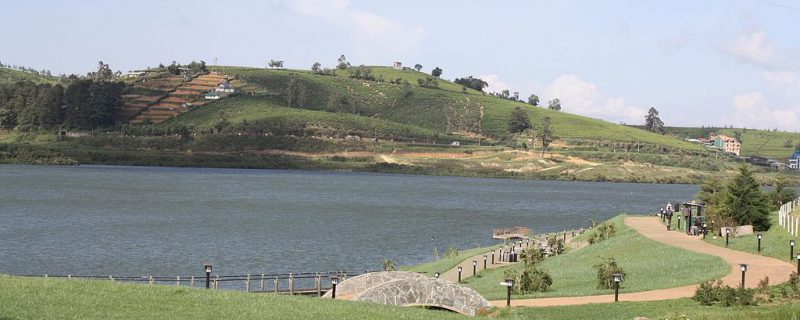 Nuwara Eliya | Image Credit: Omar AV, Nuwara Eliya lake - panoramio, CC BY 3.0