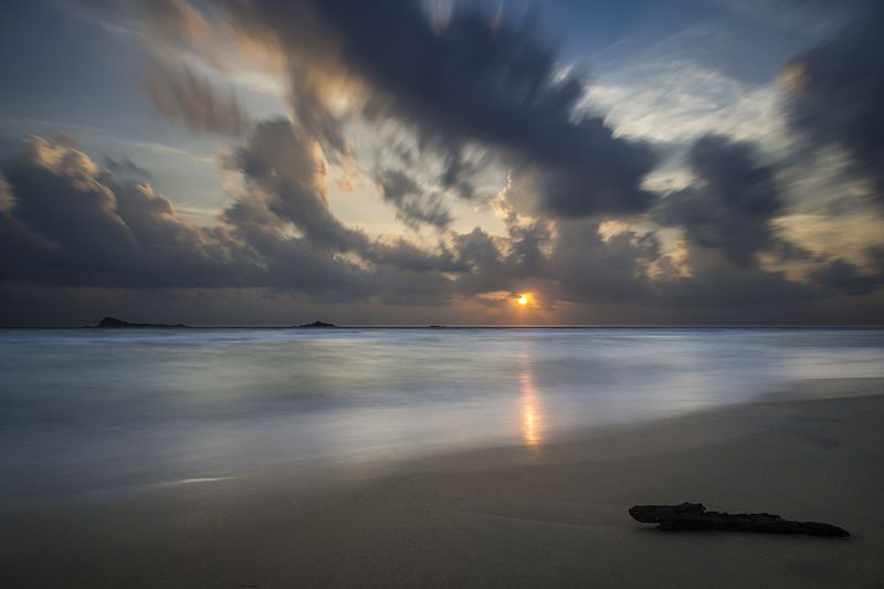 Nilaveli Beach | Image Credit - Eleleleven from Bielefeld, Deutschland, CC BY-SA 2.0 Via Wikimedia Commons