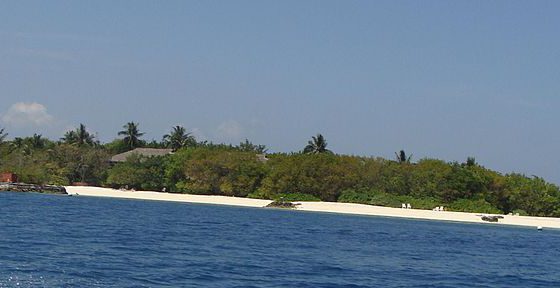 Vadhoo Island | Image Credit: Adrian.benko, Vaadhoo, CC BY-SA 3.0