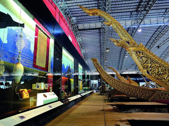 Royal Barges Museum in Bangkok | Image Credit: Mr.Peerapong Prasutr, Bangkok Royal Barge National Museum 1, CC BY-SA 4.0