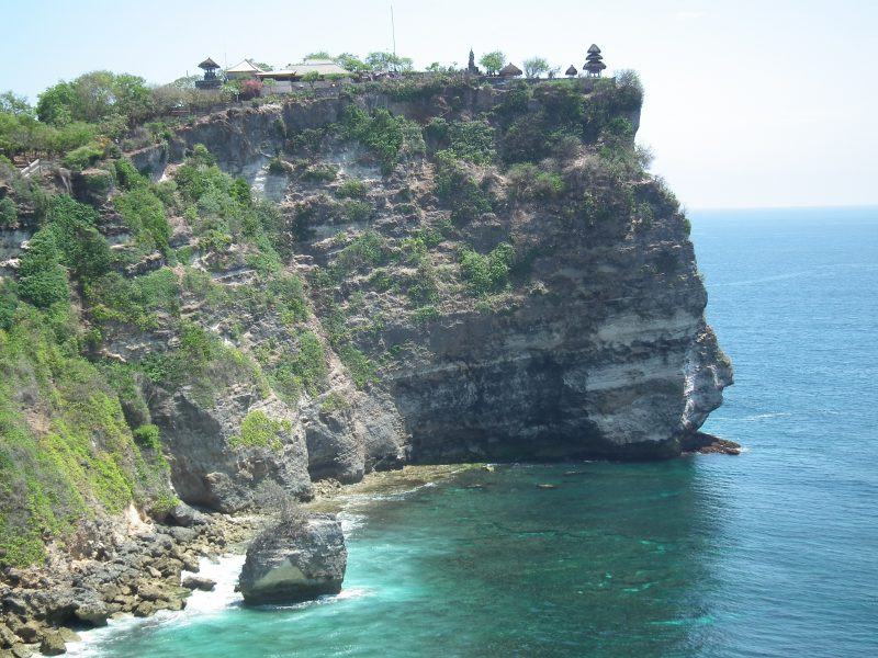 Uluwatu Temple | Image Credit - GeoffClarke, CC BY-SA 3.0 Via Wikimedia Commons