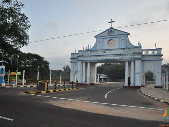 Madhu Church in Sri Lanka | Image Credit - lakpuratravels, CC BY 2.0 Via Wikimedia Commons