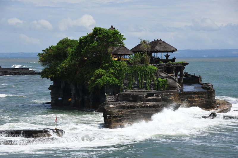 Pura Tanah Lot Temple