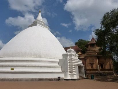 Kelaniya Temple
