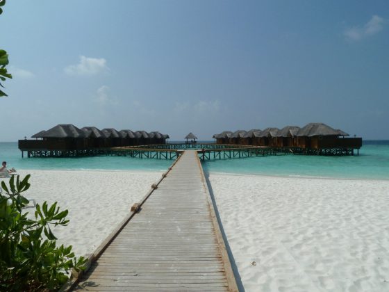 paradise_honeymoon_beach