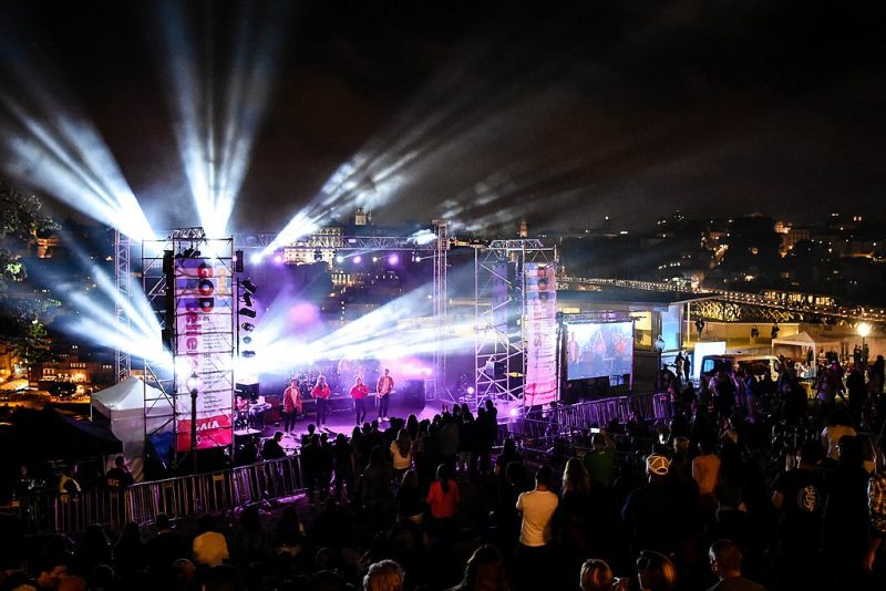 Entertainment and leisure venues