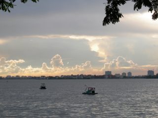 West_Lake_(Hanoi)