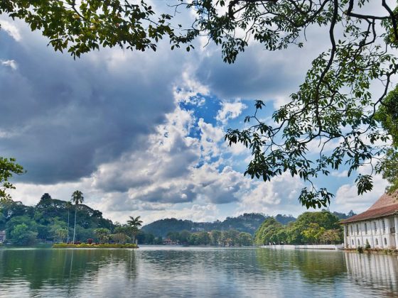 Kandy Lake
